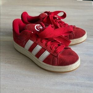 Adidas Campus thick laces, Kids Red and White Sneakers size 3.5